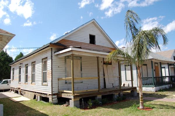 Unrenovated Dancey Terrace house