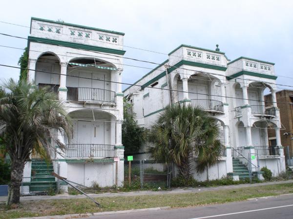 Lampru Apartments just before demolition