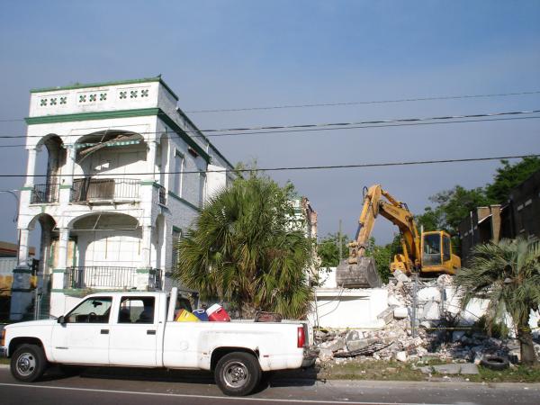 Lampru Apartments being torn down