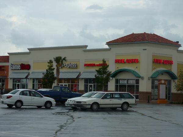 Payless sales river city