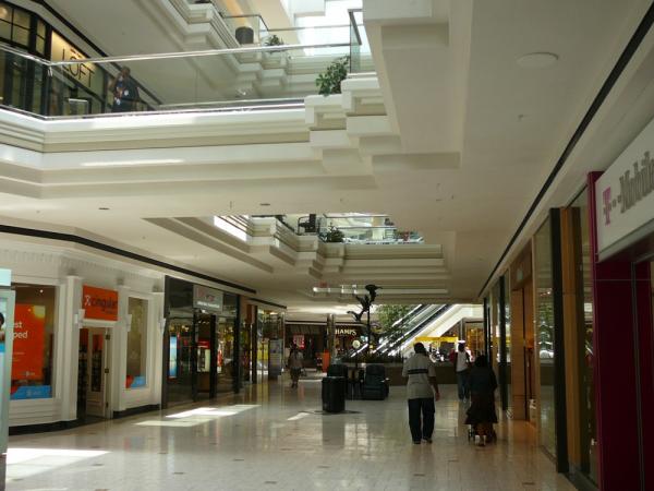 Pandora deals tuttle mall